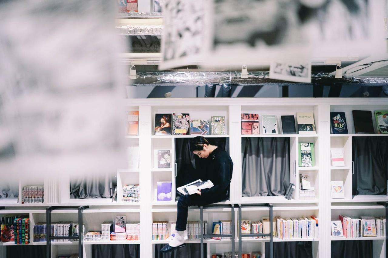 BOOK AND BED TOKYO Shinsaibashi Vandrehjem Osaka Eksteriør billede